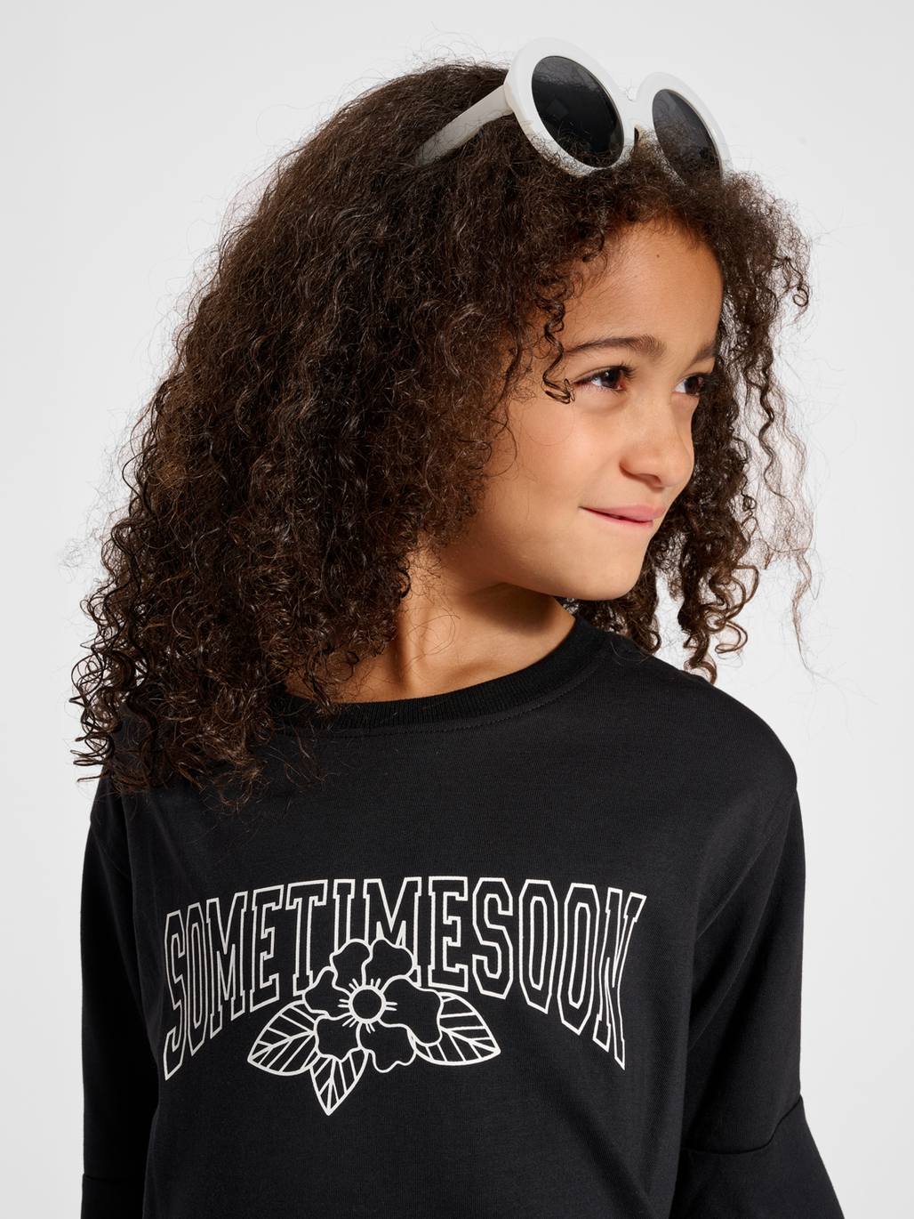 stsDEBBIE T-SHIRT S/S, BLACK, model